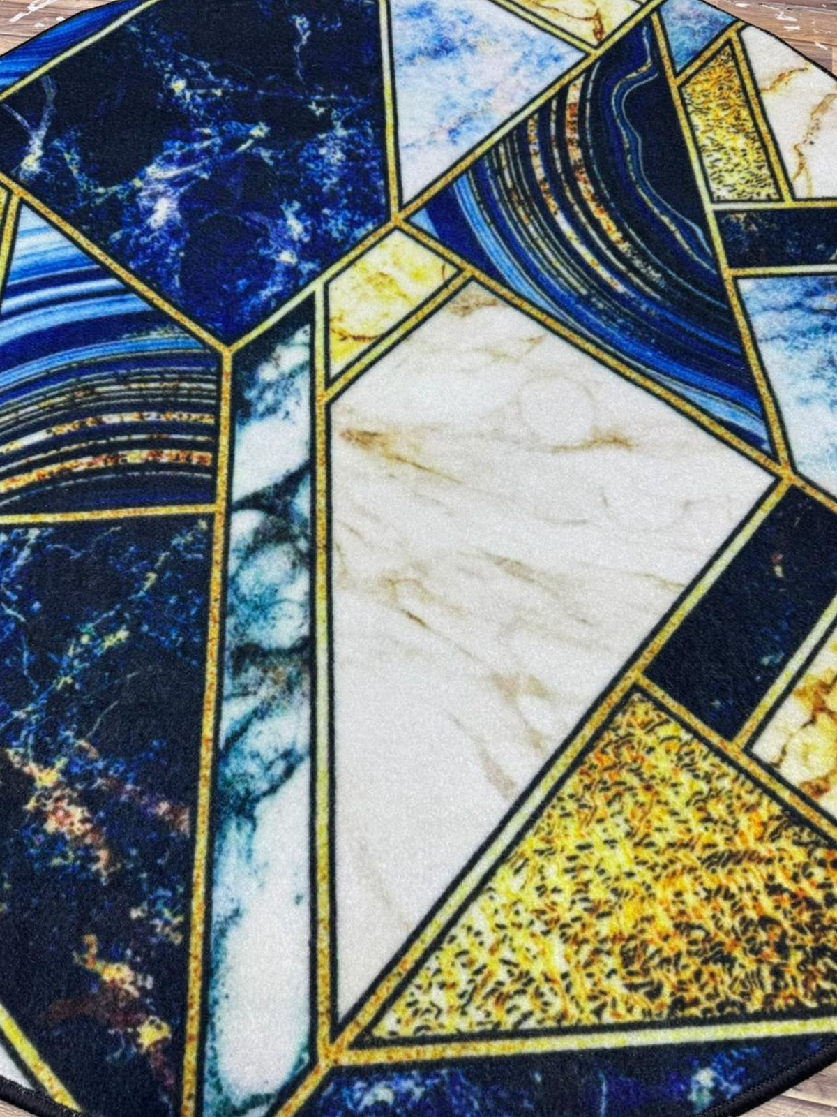 Modern Classic Round Rug