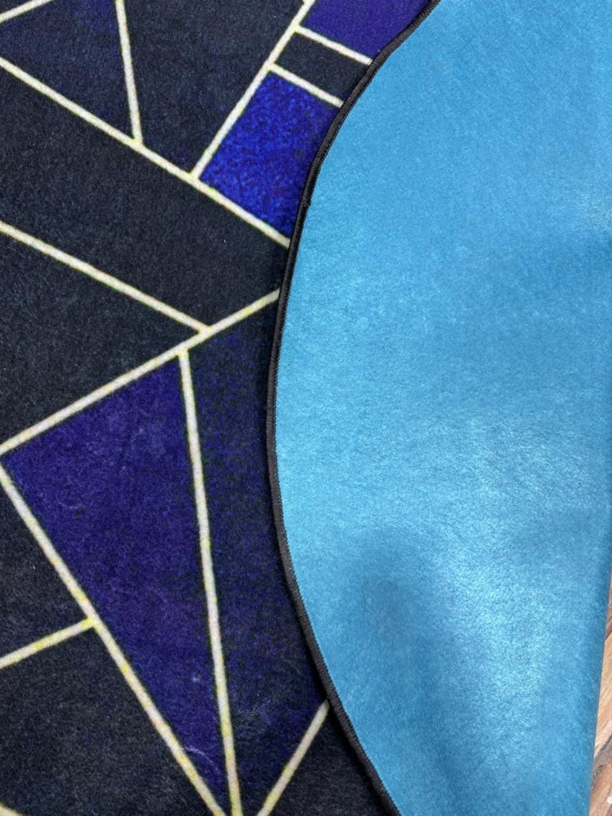 Modern Round Rug